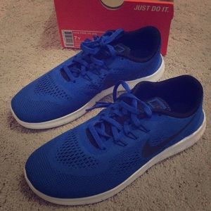 Nike Free RN 7Y = 8.5W electric blue&blk